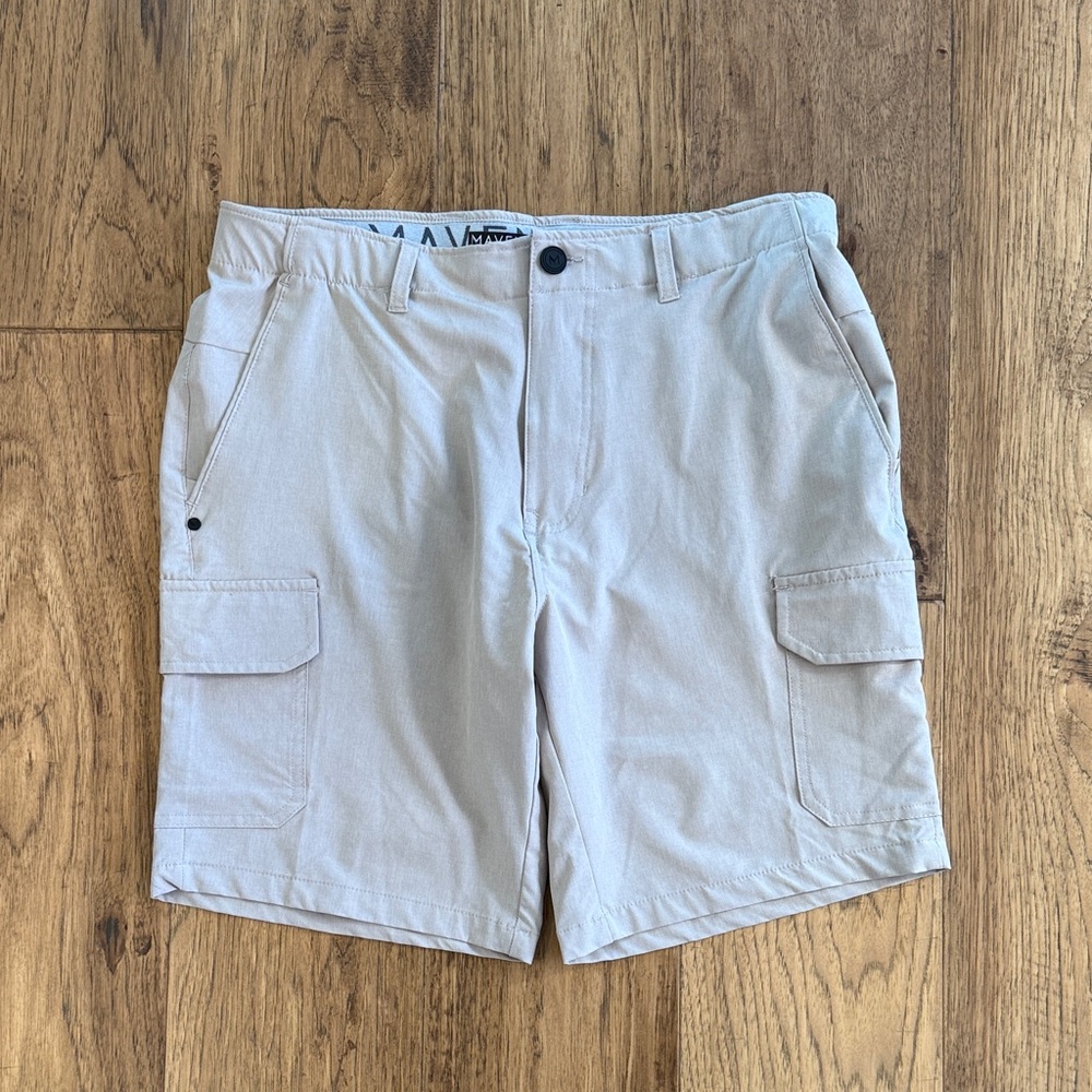 Maven Men's Beige Cargo size 33 Shorts